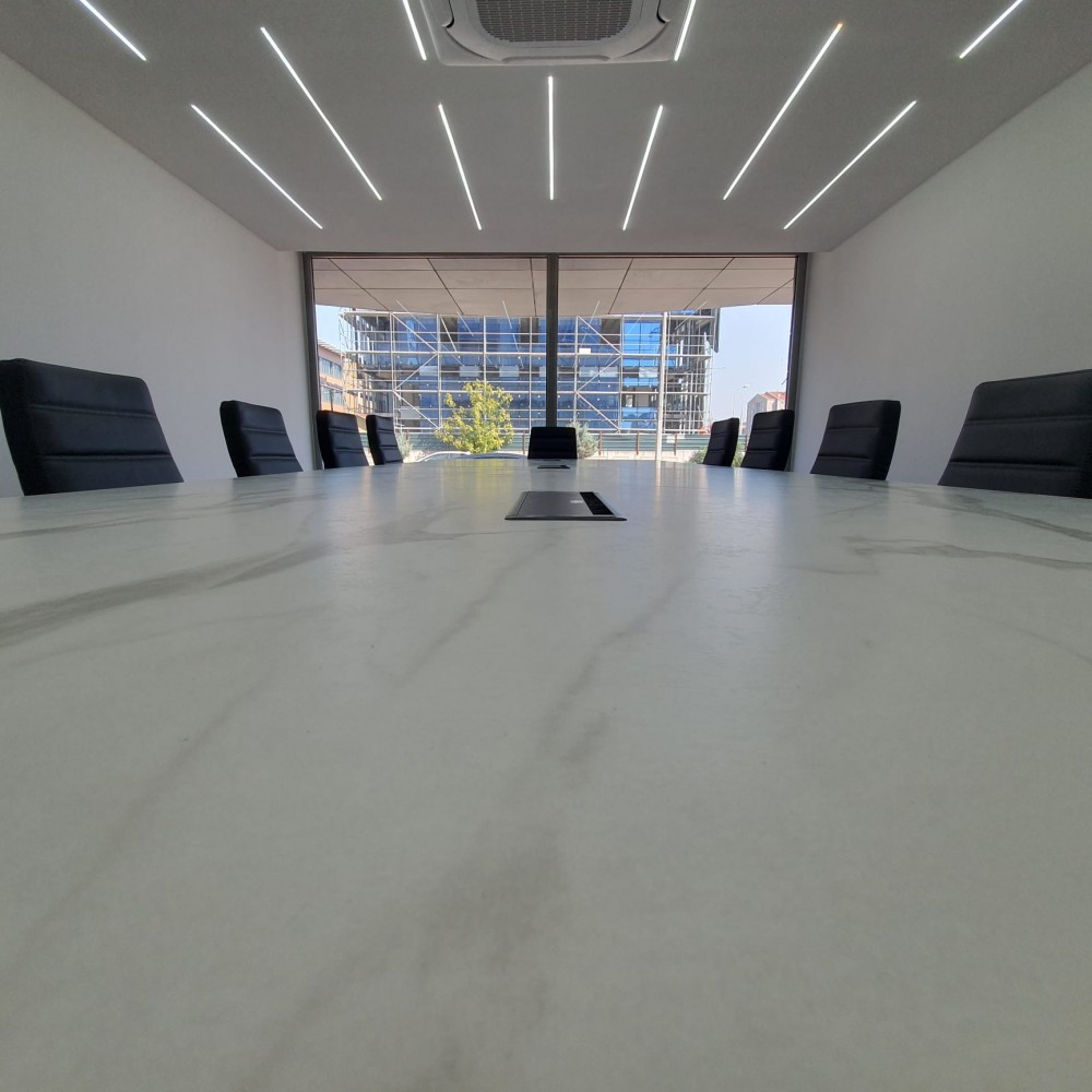 Gök Metall-Besprechungstisch