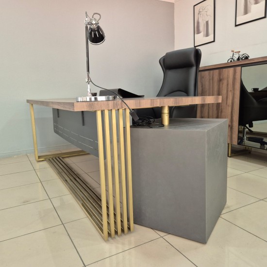 Executive-Set
