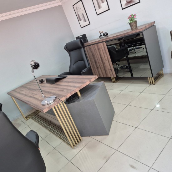 Executive-Set
