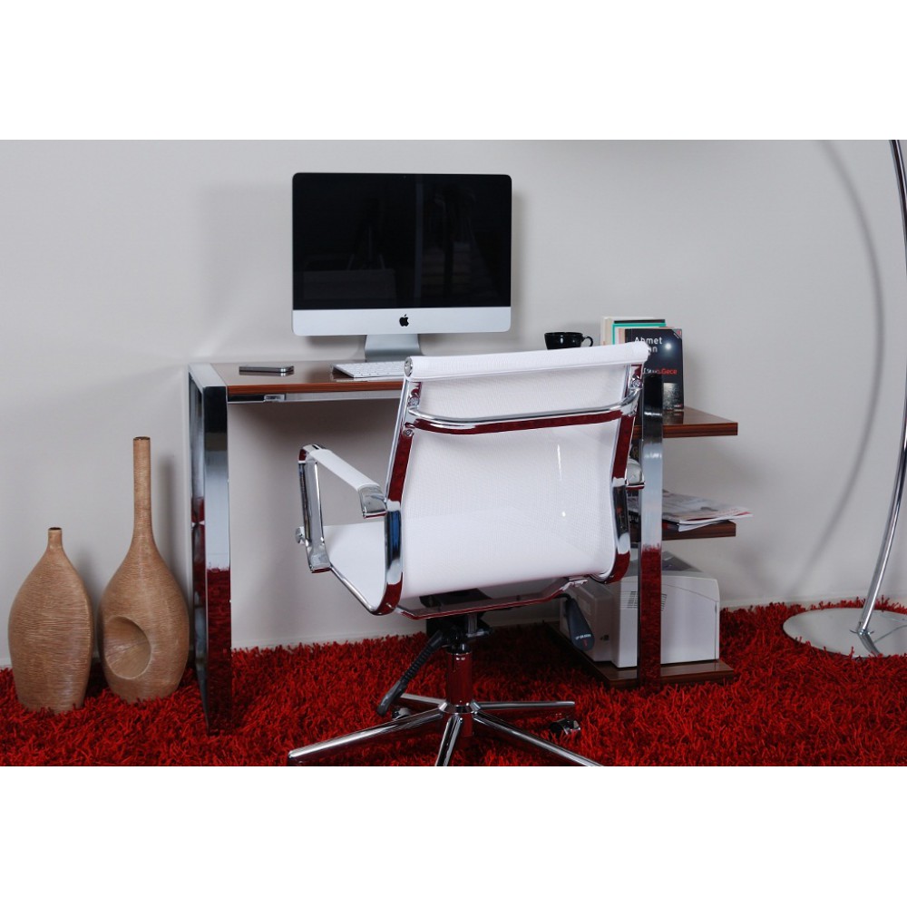 Este Desk (Count Regal İst Ein Stück)