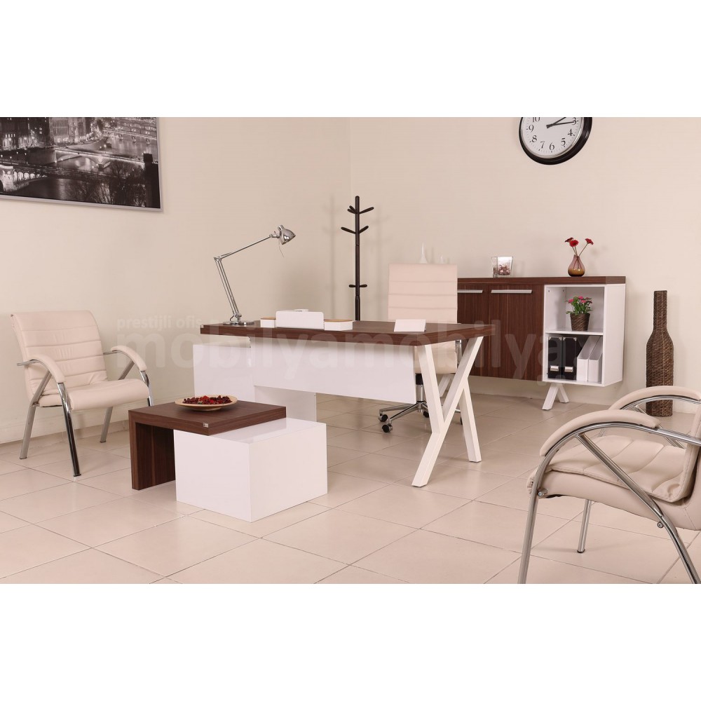 Canberra Executive Teams Victory Walnut