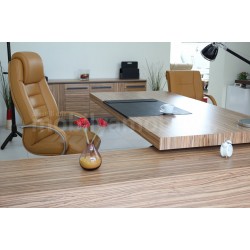 Lexus Executive Office-Team