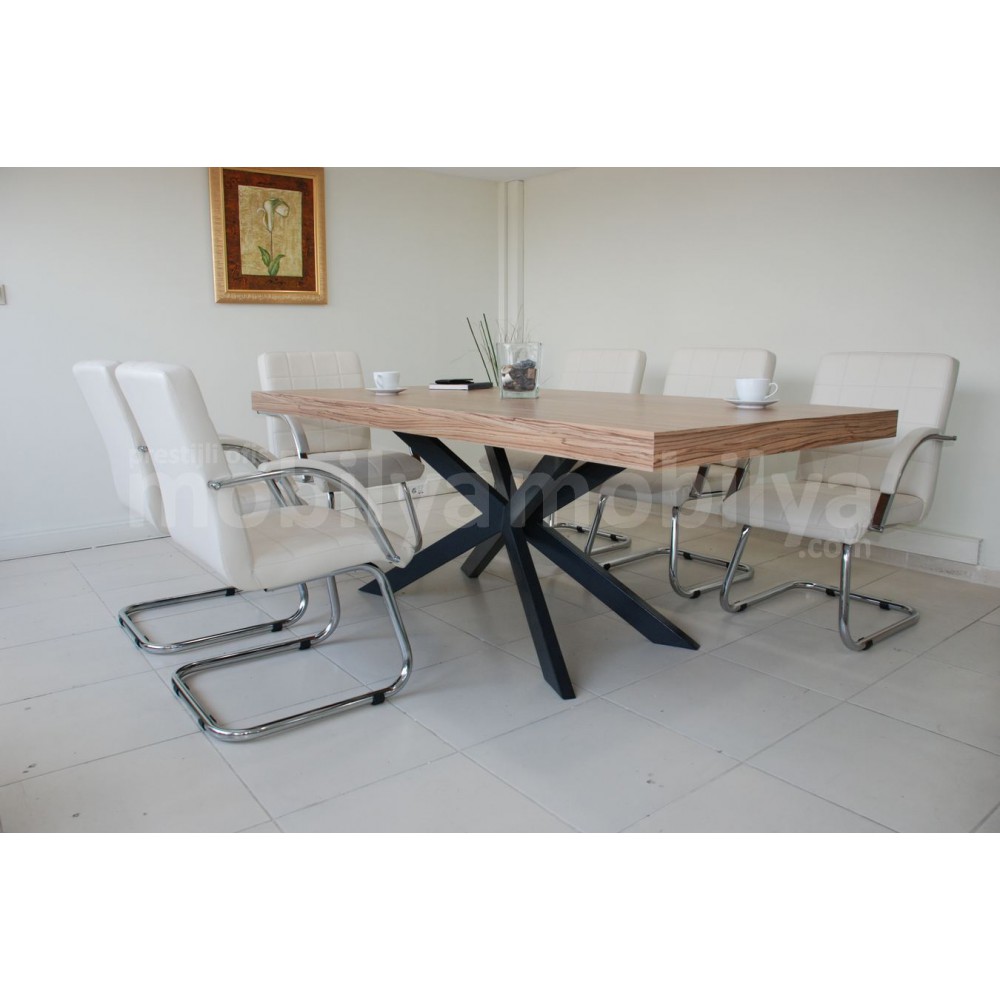 Lexus Besprechungstisch