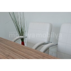 Lexus Besprechungstisch