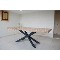 Lexus Besprechungstisch