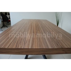 Lexus Besprechungstisch