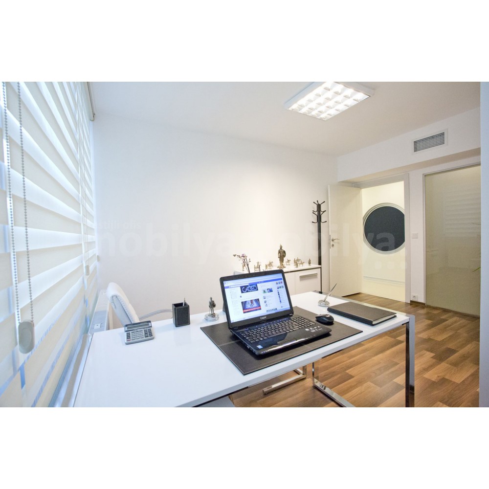 Personal Office Team Weiß Hochglanz